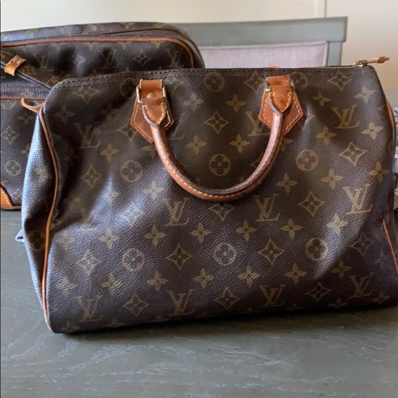 Louis Vuitton Handbags - Louis Vuitton speedy 30